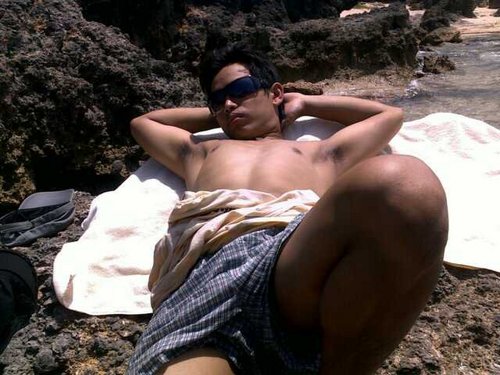 Yzarkdan25's profile picture. 