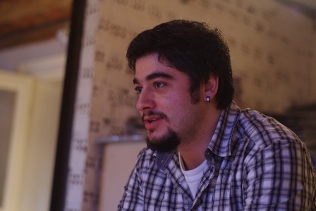 İşkolik, huysuz ihtiyar. Gitarist, rc helikopter pilotu. 

Growth Marketing Manager PayTR
