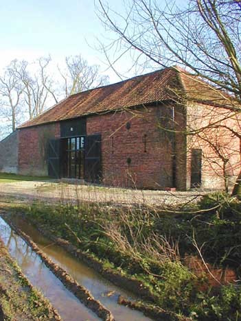 The Old Granary Studio for Public Concerts, Recording and the home Of Giller Pianos. We are based in the beautiful Southern Broads region near Beccles, Suffolk.