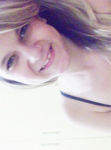 ah seu beijo.. responde todas as minhas dúvidas, mata todas as minhas inseguranças, sacia a minha dor, cala meus pensamentos. @jhonike1