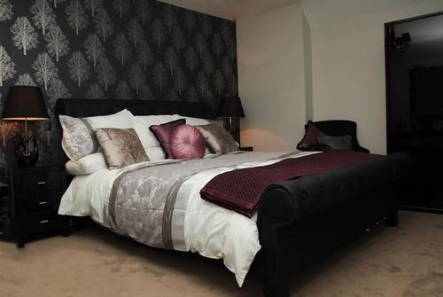 The Old Cock Inn Coaching House, situated in the heart of Harpenden. With 6 individually designed en suite bedrooms, we are Harpenden's first boutique hotel!