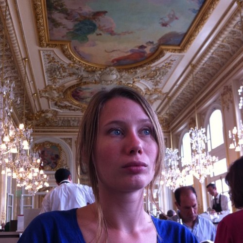 Barratstephanie's profile picture. Journaliste @lepopulaire_fr