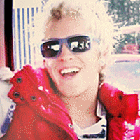 Fã clube dedicado ao baterista da banda Restart, @thomasrestart. Since: 14/Abril/2012. Dona: #Isadora