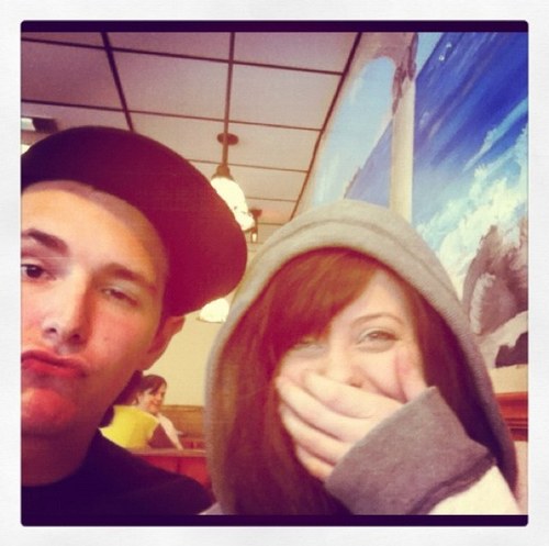 askeletonkey's profile picture. 'I am a collage of unaccounted for brushstrokes. I am all random.' I'll run over your grandma two seconds after giving you my lifesavings. Stay on your toes.