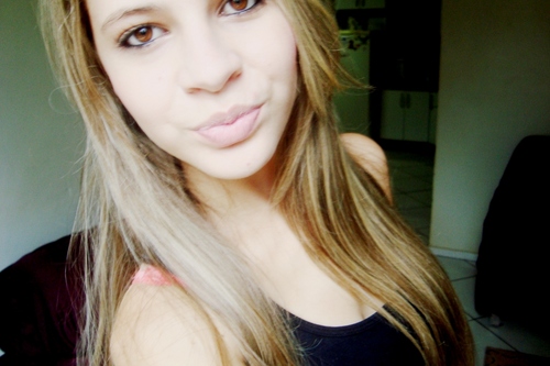 Levanta a cabeça princesa, se não a coroa cai...