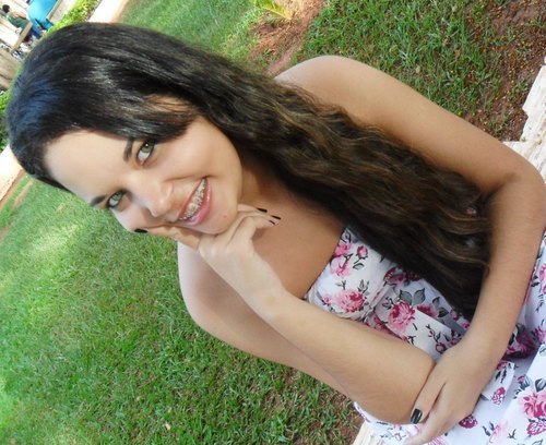 Tenho 14 anos, sou do signo de touro, Alegria e Ousadia no sangue. Amo andar com meus amigos. Podemos esclarecer que sou a best da @_Thaiyh_Narah. Adoro Ela :P