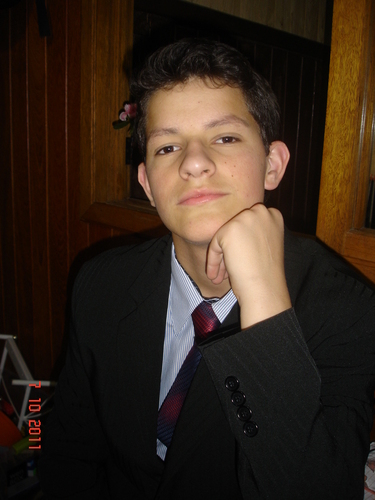 Oi' to aki pra dizer q o Henrique e mtt importante pra mim.Sem falar com ele, meu dia fik sem graça TE AMO conta cmg sempre p. @karol_1518
