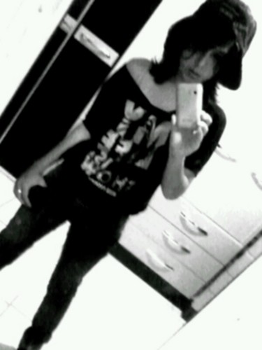 nao uso mais esse twitter seguem la no @Uma_Trakina ... bjuuu