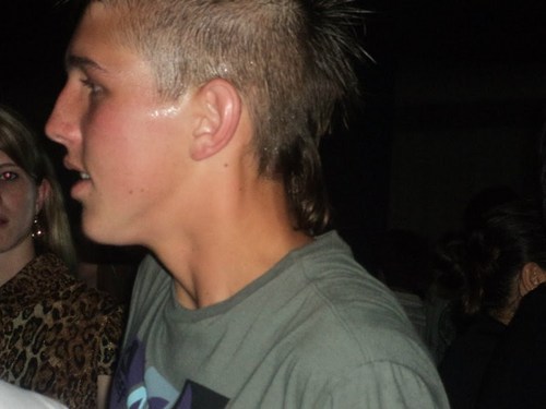 ..19anos. .aquariano. .alto. .magro. .motocross..
     Gaucho de Tradição e Gremista de Coração..