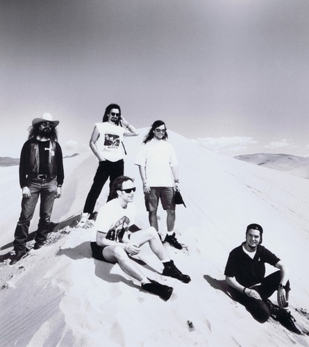 fnmdiscography's profile picture. Way more accurate than Discogs!