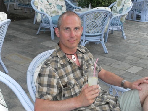 Successful sales person, real ale drinker and passionate about holidaying in Greece and my wife Sarah