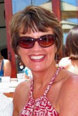 Mom, designer, sister, friend, daughter.
