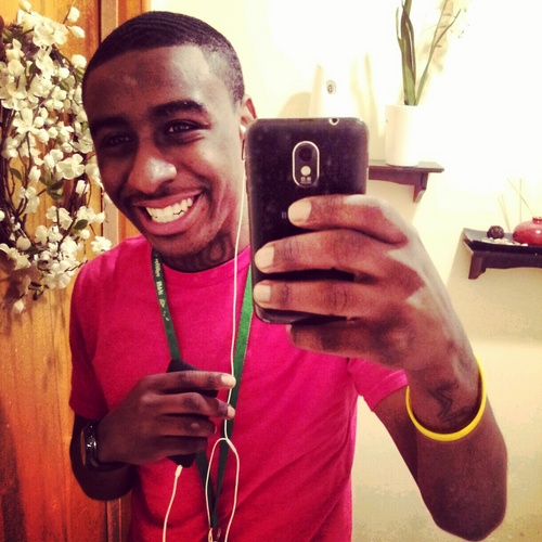#swagOnAmiLL #teamnike #burninwhiletweetin #trustissues (instagram bux_a_flyguy) #lovesnowbunnies #lovericans