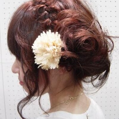 ヘアアレンジ 色んな髪型を動画で紹介 お団子クッションで編みこみヘアアレンジ 結婚式お呼ばれ綺麗なおだんご髪型の作り方 Http T Co Jtxcuro4ig