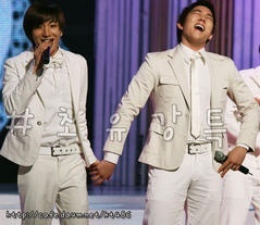 SJ ・SNSD ヒニムとシカ様崇拝者96line。ピョンテ。ドM。フォオオオ!!@__yukihae ←私の❤!! #96_97elf No.9 #elf159_160 No.22 #a_ELF No.27 #てへぺろ倶楽部 020番 #リア充キュミを見守る会 No.8