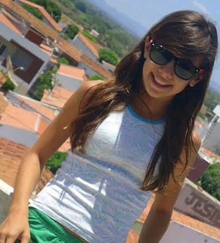 ' Macleanee Dutraa / Libriana / Twitteira / Flamenguiiista / 13 anoos / Sonha em se formar em Medica / Apaiixonada poor Dudu Suritaa sz'