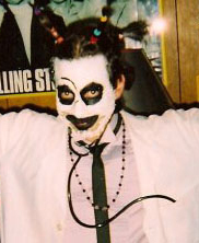 AnlgUndrgrnd's profile picture. Ten thousand words or less