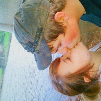 Profile Picture of H E A T H E R(: (@heatherlachman) on Twitter