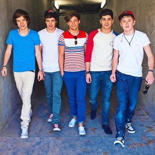 This is Yai. Obsessed with the boys, crazy, wild and a dreamer ;) #1Dfamily