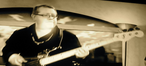 Musician-Bass Player in South Texas