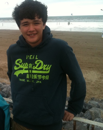 McGoml's profile picture. I won a Silver ducky award once. I..Game,eat,drink,music,tweet My fave games: GTA SA,COD4,MW3,MW2,BF3.