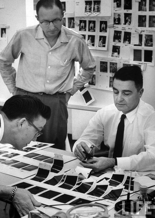 polaroidteam's profile picture. 