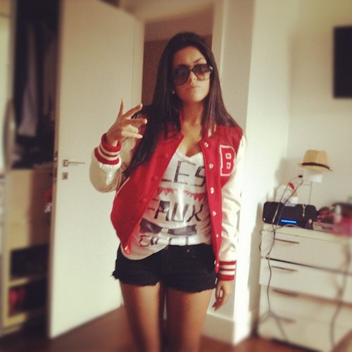 E ninguém sabe além de mim, o quanto eu preciso de você, minha @jectorres   Since: 28/01 Seguida por ela dia: 29/01 *-*