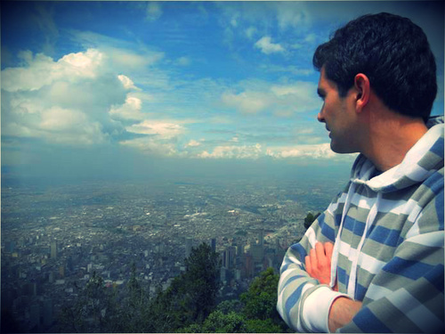 UnJovenDeDios's profile picture. A través de esta cuenta comparto mis experiencias como joven cristiano, ¿Mi propósito? darle la gloria a Dios, ¿Mi deseo? que más jóvenes puedan conocer a Dios.