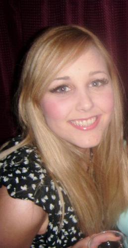 molly_fisher's profile picture. Girl with a love for a good book.