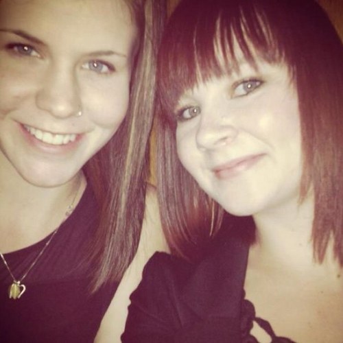 fayfee19's profile picture. 