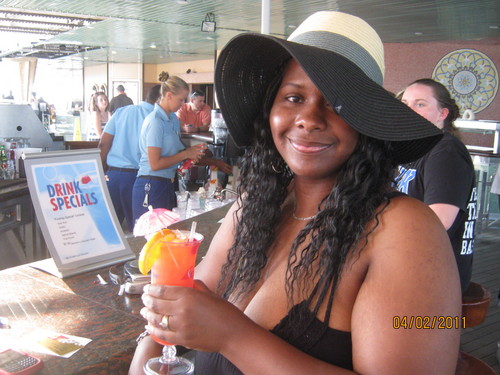 2gurlzn1boy's profile picture. If u know me, u love me, if u dont, u will! If u still don't love me then deuces minus my index finger!