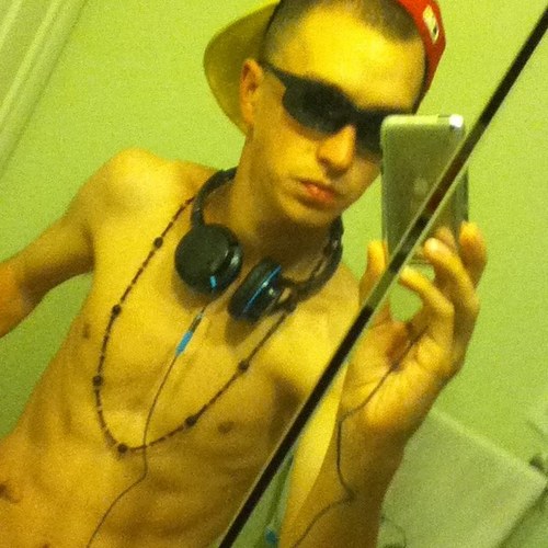 the official twitter of C-MONEY