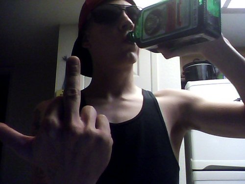 MacGlasses's profile picture. Fuck 3 sistah's rock 2 pistols