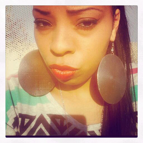 SpitOnaDick's profile picture. I roll up w/ my acrylic nails , leave my lipstick on the blunt . & my kush clouds are pink .

 #TeamMyfRecords