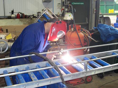 KAS Welding provide complete steel fabrication and welding services. For any welding services please call us on 01732 758097.