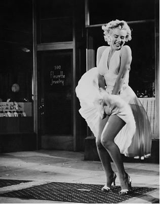 n_evi's profile picture. Singer/Songwriter/Composer/Musician Very Cr8ive, Silly, Fun, Music is Love