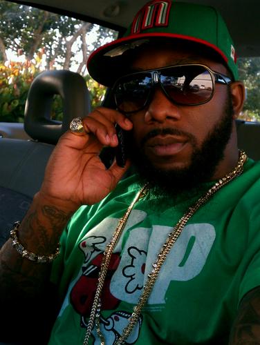 CEO/Founder of SMG/Music Producer/Song writer/My own Stylist/young entrepreneur#u don't work u don't eat u don't grind u don't shine#D.O.F