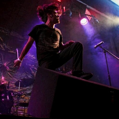 ErkBLB's profile picture. Vocalist/Producer !Follow my producer page @KILLdemBEATS. Also do sme photoshop N graphics, get at me!