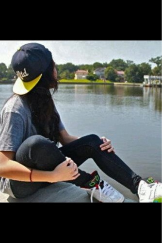 aljohrh98's profile picture. dnt judge me a just tweet what i feel