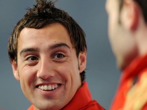 SantiCacerola12's profile picture. Santi Cazorla (FAKE) , experto en sonrisas sexy's en mi Málaga de Champions y de vez en cuando jodo al Madrí.