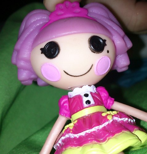 Catalinons7's profile picture. Reset...