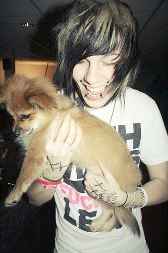 19 °Im the coolest sex ninja ever to exist ××Sexx\\AskingA^MIW /Lead Guitarist of Time To Turn
