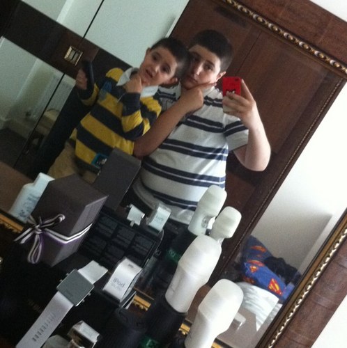 OZIY27's profile picture. 