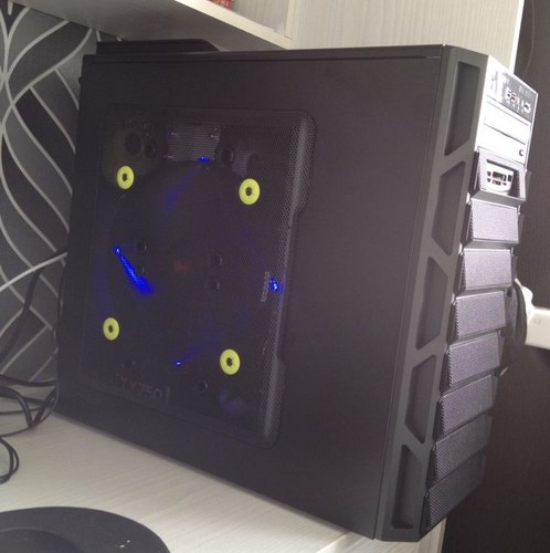 RazohUK's profile picture. PC & Xbox Gamer - http://t.co/cmoJ0s9iam - BF3 & Minecraft - Hunger Games uploaded 7/11