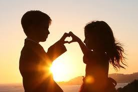 Oii amorees, eu escrevo textos sobre amor, quem gosta disso, me segue e ve o meu blog:
http://t.co/k0QoM9QRoM