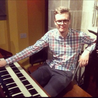 Swedish daydreaming musician with a thing for keyboards, The Gospel and Gospel Music!