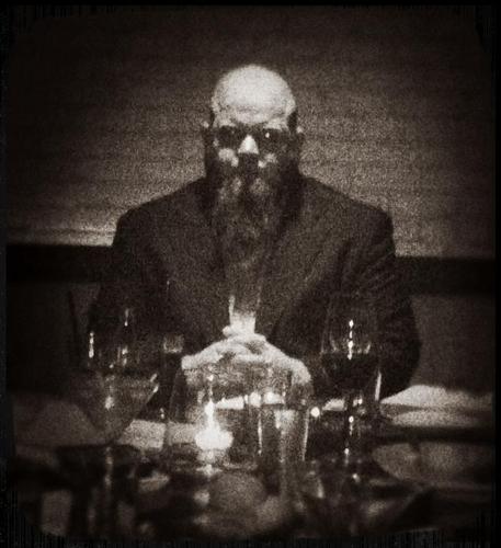 redrobaz's profile picture. 