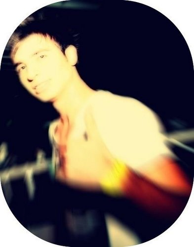 SebastianDelaV4's profile picture. Soy un joven que disfruta de la vida y lucha por sus ideales, ama todo lo que tiene...