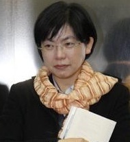 ♡노무현.. 초록, 야생화, 풍경을 즐감합니다. 건강한 시민정신, 참여, 소통에 관심이 많습니다. 늘 잃어 버리고 살면서 되찾을 엄두를 못내는..마냥 겁 많고 소심한 아줌마입니다. 나꼼수. 한미 FTA 반대! 촛불.