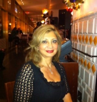 JulieTehraj's profile picture. 